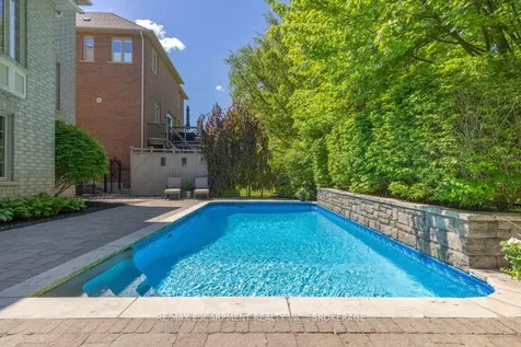 2291 North Ridge Trail Oakville ON L6H 0C4