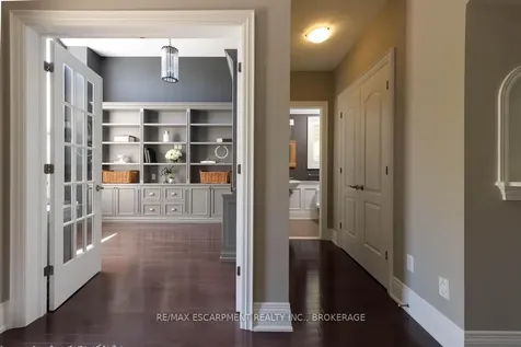 2291 North Ridge Trail Oakville ON L6H 0C4