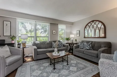 2157 Mountain Grove Avenue Burlington ON L7P 2H8
