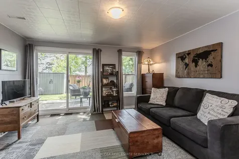 2157 Mountain Grove Avenue Burlington ON L7P 2H8