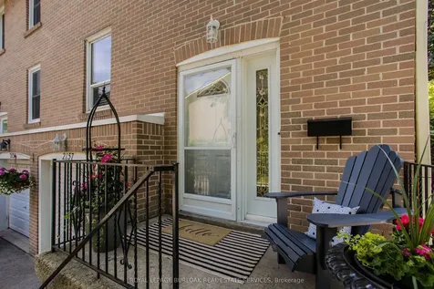 2157 Mountain Grove Avenue Burlington ON L7P 2H8
