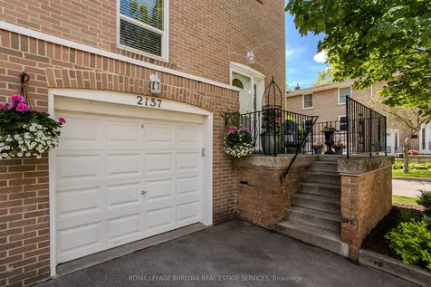 2157 Mountain Grove Avenue Burlington ON L7P 2H8