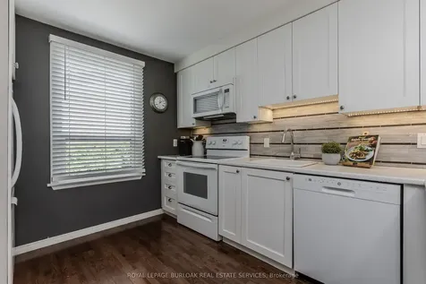 2157 Mountain Grove Avenue Burlington ON L7P 2H8