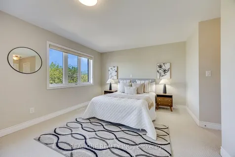 2379 Wasaga Drive Oakville ON L6H 0B7