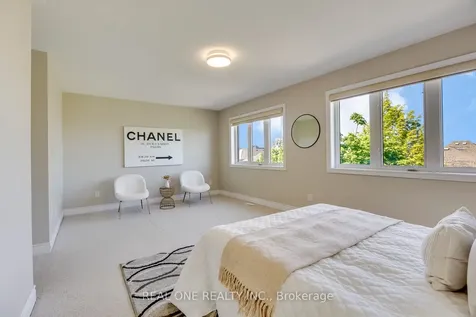 2379 Wasaga Drive Oakville ON L6H 0B7