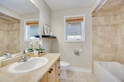 2379 Wasaga Drive Oakville ON L6H 0B7