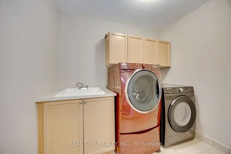 2379 Wasaga Drive Oakville ON L6H 0B7