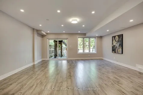 2379 Wasaga Drive Oakville ON L6H 0B7
