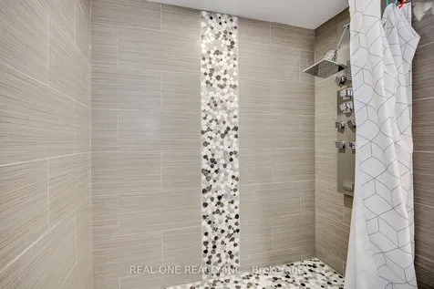 2379 Wasaga Drive Oakville ON L6H 0B7
