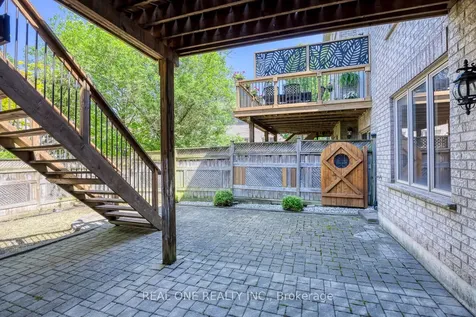 2379 Wasaga Drive Oakville ON L6H 0B7