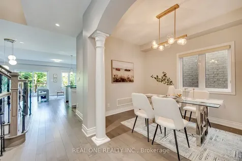 2379 Wasaga Drive Oakville ON L6H 0B7