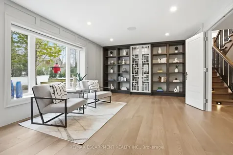 1489 Rogerswood Court Mississauga ON L5J 1R7