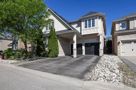 978 Cousens Terrace Milton ON L9T 0E1