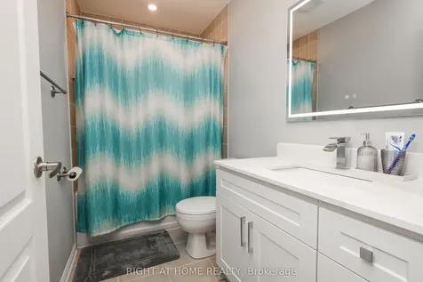978 Cousens Terrace Milton ON L9T 0E1