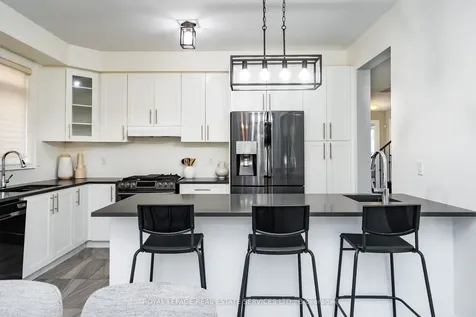 13 Mussle White Road Brampton ON L6Y 6C3