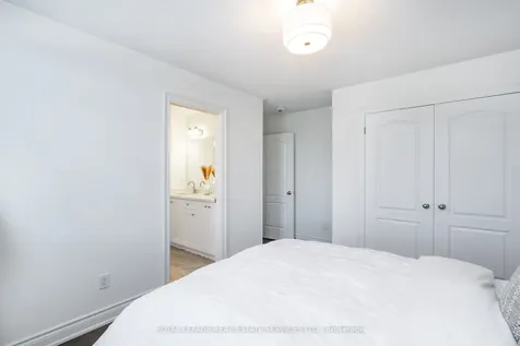 13 Mussle White Road Brampton ON L6Y 6C3