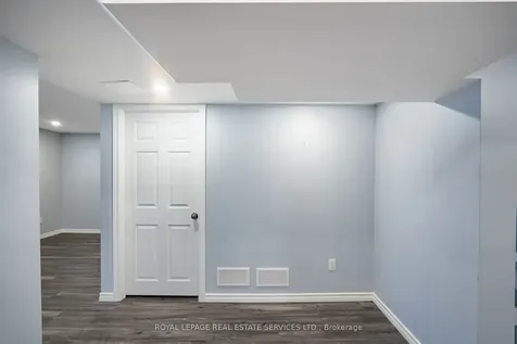 13 Mussle White Road Brampton ON L6Y 6C3