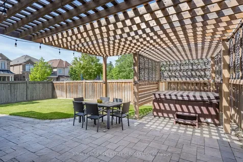 13 Mussle White Road Brampton ON L6Y 6C3
