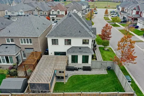 13 Mussle White Road Brampton ON L6Y 6C3