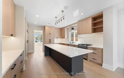 94 Prince Edward Drive S Toronto ON M8Y 3V7