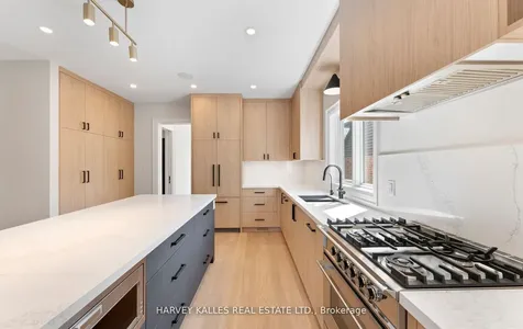 94 Prince Edward Drive S Toronto ON M8Y 3V7