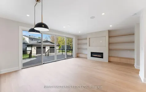 94 Prince Edward Drive S Toronto ON M8Y 3V7