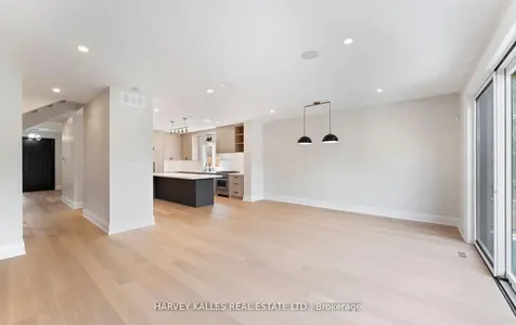 94 Prince Edward Drive S Toronto ON M8Y 3V7