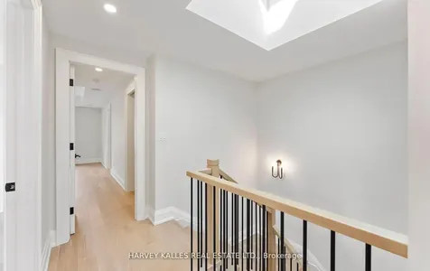 94 Prince Edward Drive S Toronto ON M8Y 3V7