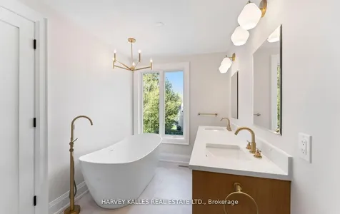 94 Prince Edward Drive S Toronto ON M8Y 3V7