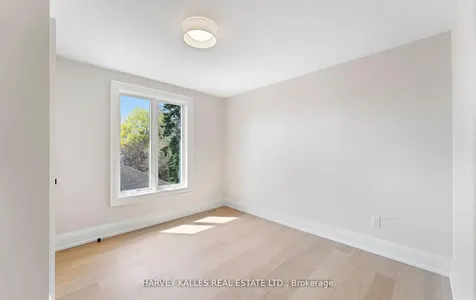 94 Prince Edward Drive S Toronto ON M8Y 3V7
