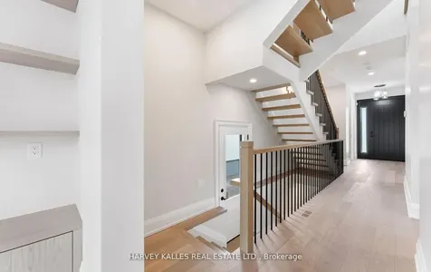 94 Prince Edward Drive S Toronto ON M8Y 3V7