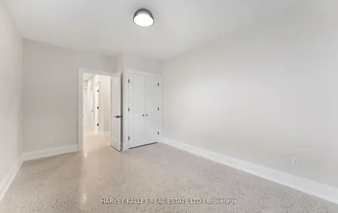94 Prince Edward Drive S Toronto ON M8Y 3V7