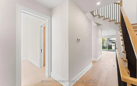 94 Prince Edward Drive S Toronto ON M8Y 3V7