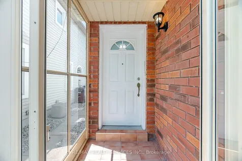 54 Yellow Brick Road Brampton ON L6V 4L1