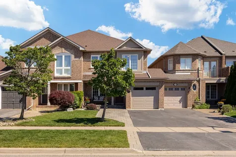 2295 Kingfisher Court Oakville ON L6M 3Z3
