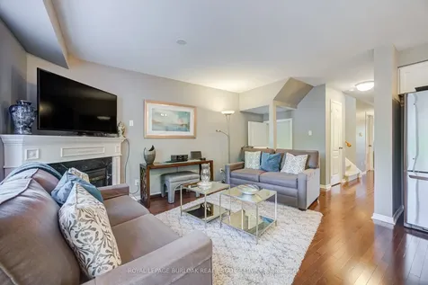2295 Kingfisher Court Oakville ON L6M 3Z3