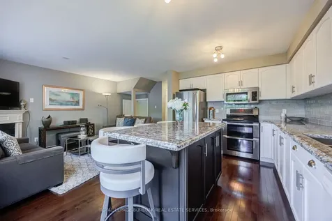 2295 Kingfisher Court Oakville ON L6M 3Z3