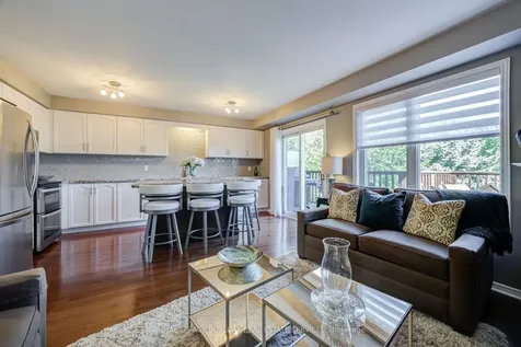 2295 Kingfisher Court Oakville ON L6M 3Z3