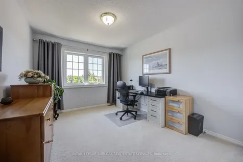 2295 Kingfisher Court Oakville ON L6M 3Z3