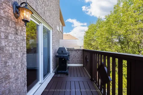 2295 Kingfisher Court Oakville ON L6M 3Z3