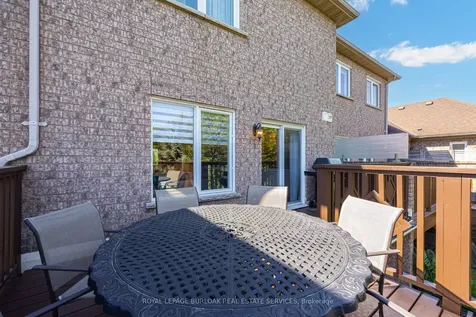 2295 Kingfisher Court Oakville ON L6M 3Z3