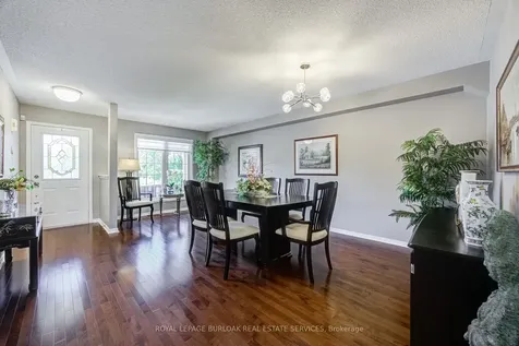 2295 Kingfisher Court Oakville ON L6M 3Z3