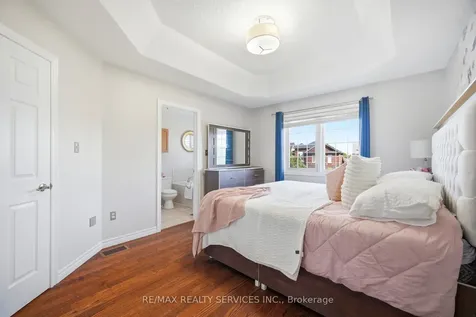 10 Deepcoral Court Brampton ON L6V 4P7
