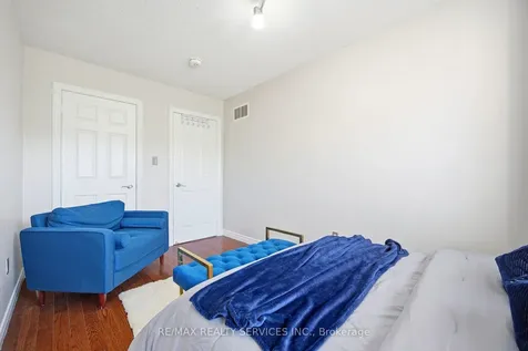 10 Deepcoral Court Brampton ON L6V 4P7
