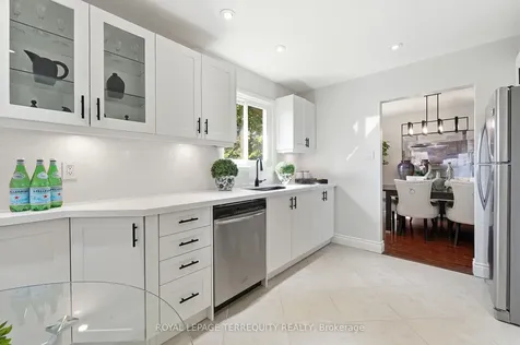 2609 Oak Row Crescent Mississauga ON L5L 1P7