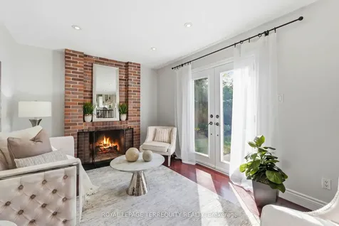 2609 Oak Row Crescent Mississauga ON L5L 1P7