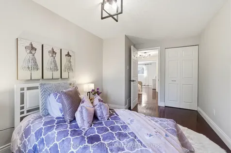 2609 Oak Row Crescent Mississauga ON L5L 1P7