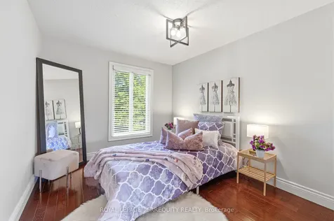 2609 Oak Row Crescent Mississauga ON L5L 1P7