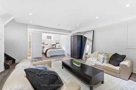 2609 Oak Row Crescent Mississauga ON L5L 1P7
