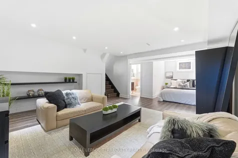 2609 Oak Row Crescent Mississauga ON L5L 1P7